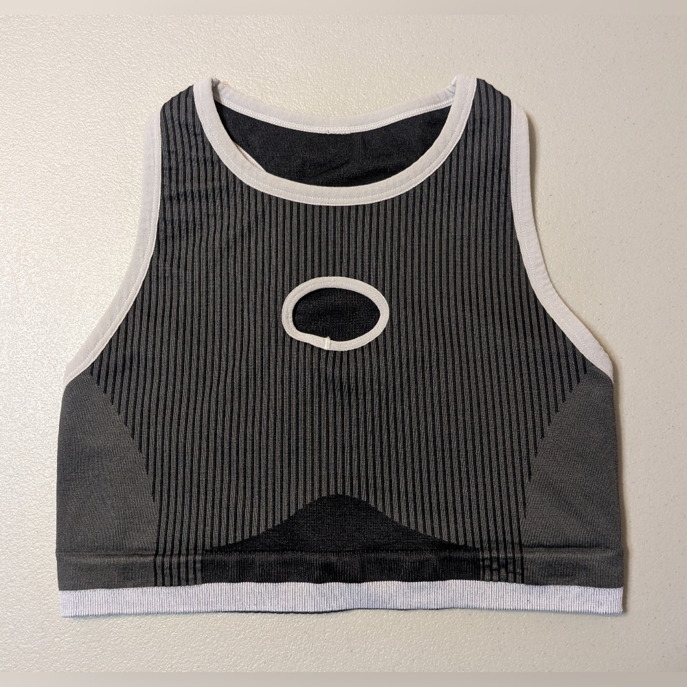 Fabletics Black And Gray Set, Medium - image 4